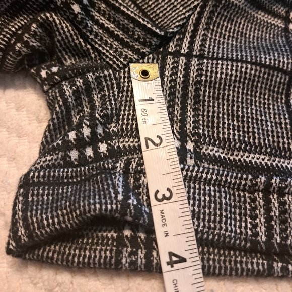 Fashion Nova Shorts - Picture 8 of 8